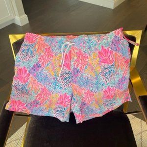 Lilly Pulitzer Men's 6" Capri Swim Trunks